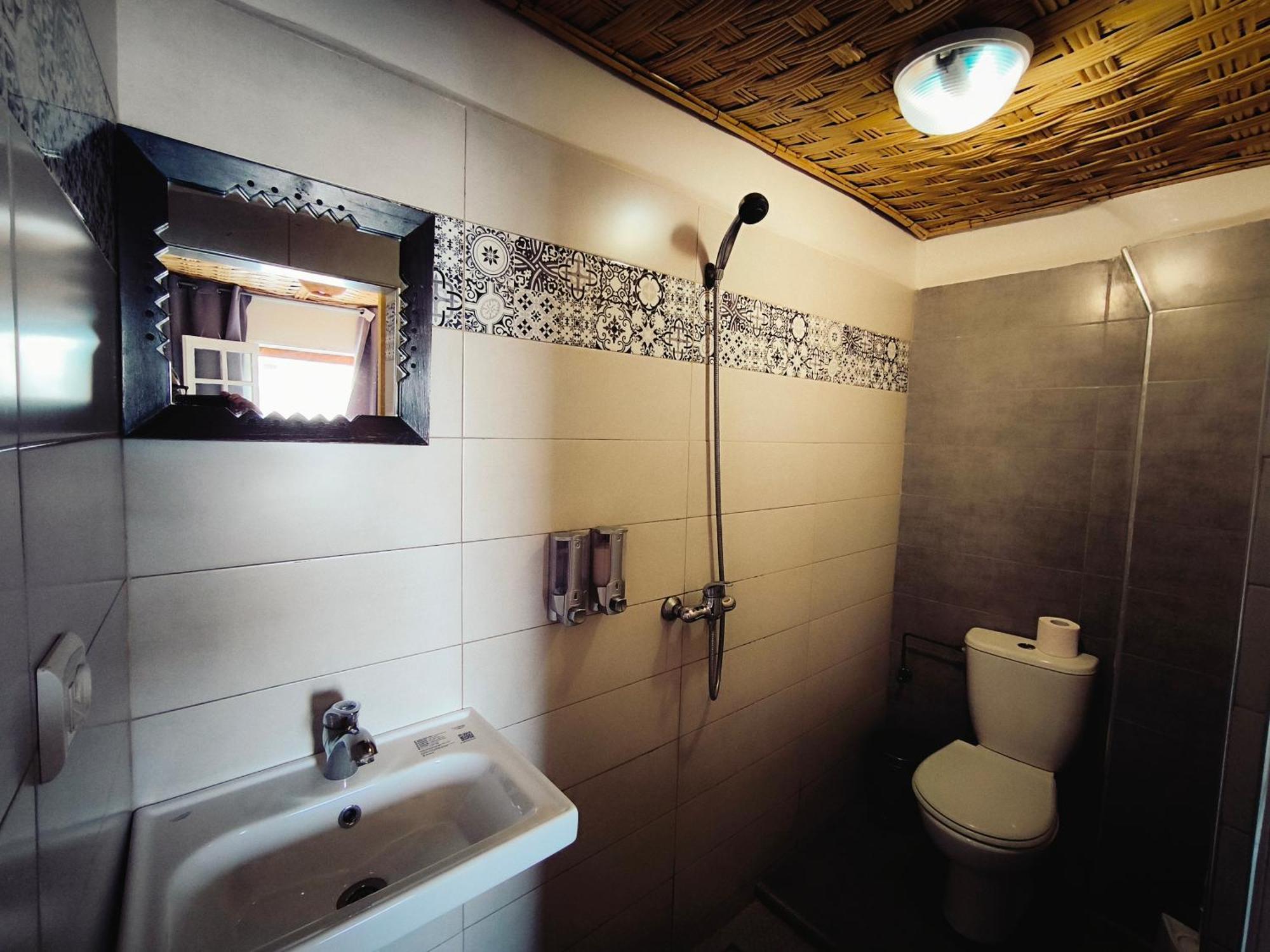 Bigblue Surf Hostel & Coworking Space - Taghazout (Adults Only) Exteriör bild
