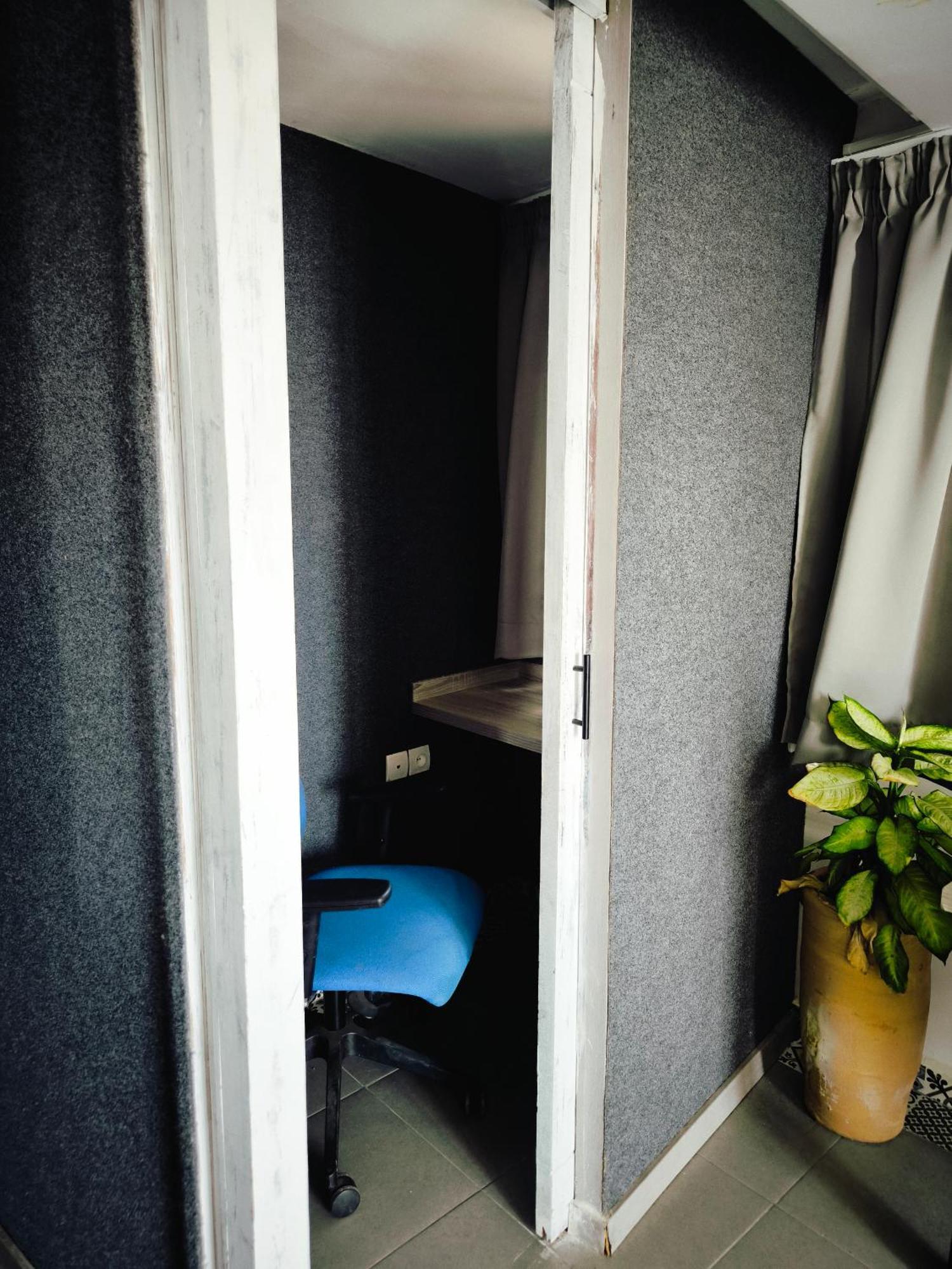 Bigblue Surf Hostel & Coworking Space - Taghazout (Adults Only) Azazoul Exteriör bild