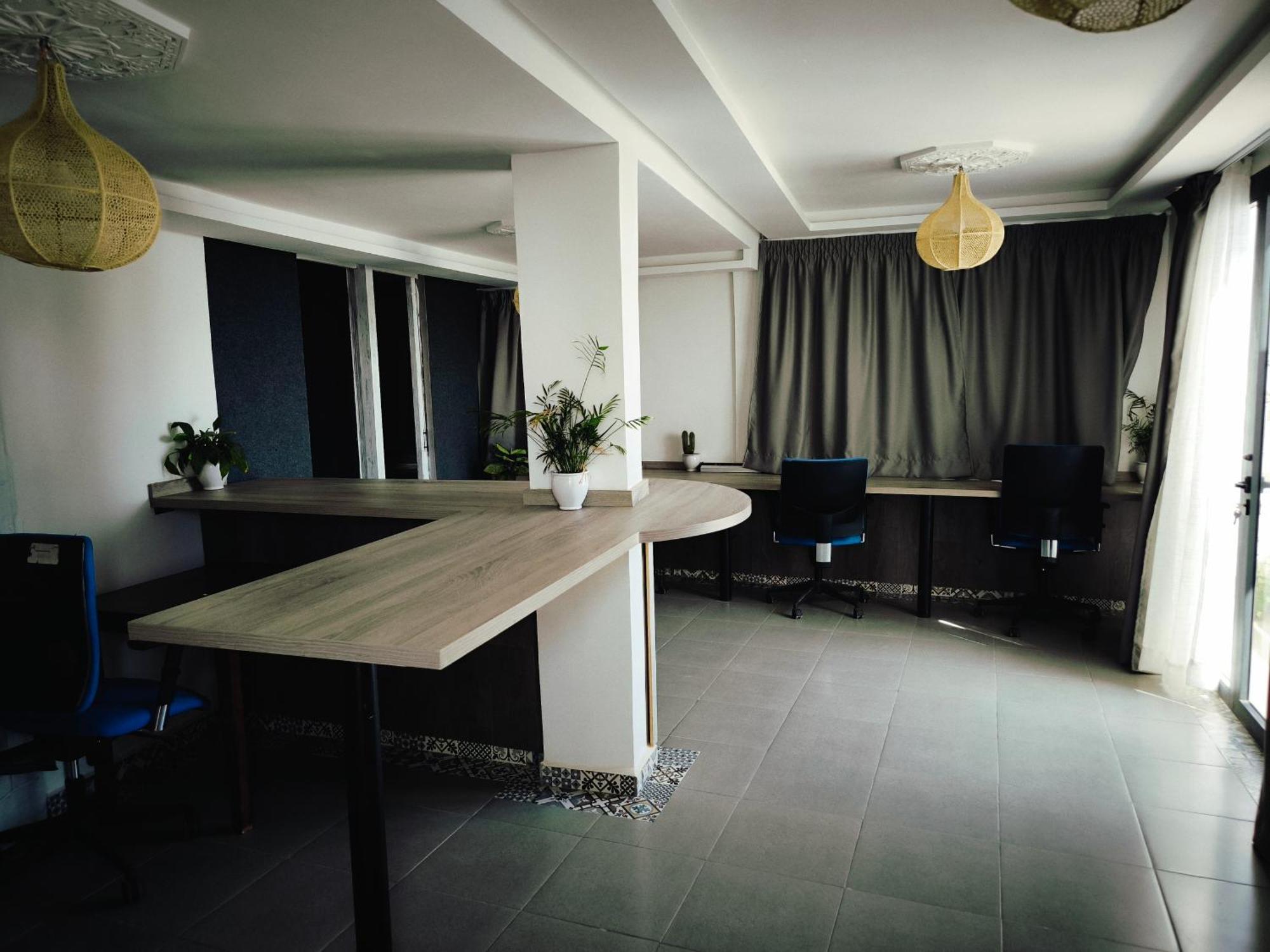 Bigblue Surf Hostel & Coworking Space - Taghazout (Adults Only) Exteriör bild